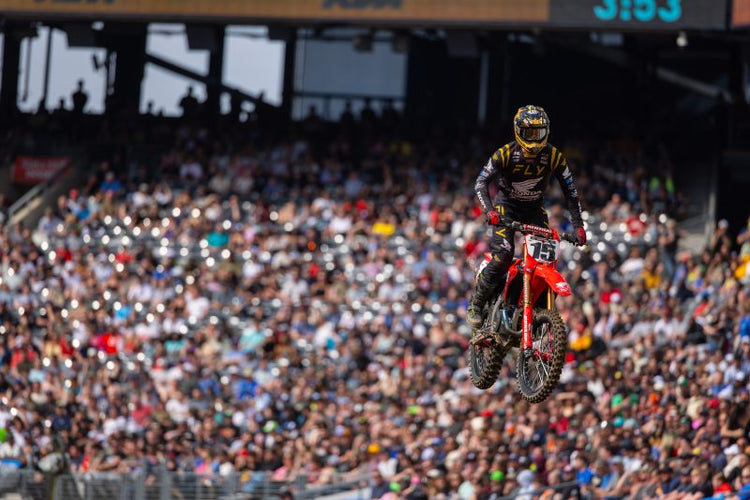 Dean Wilson Earns Top-10 Result at East Rutherford Supercross