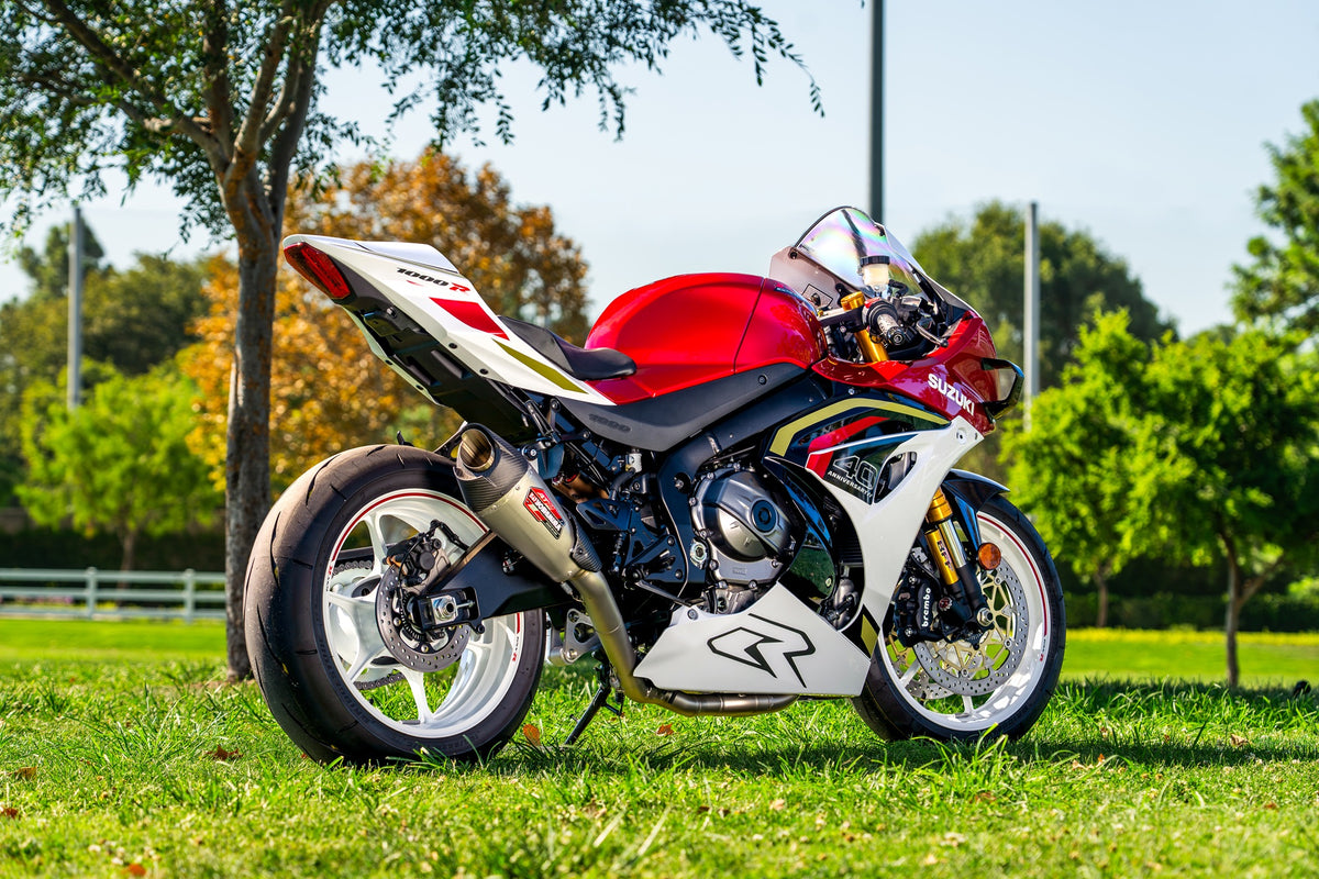 Yoshimura GSX-R1000 17-27 AT2 Stainless Exhaust w/ Stainless