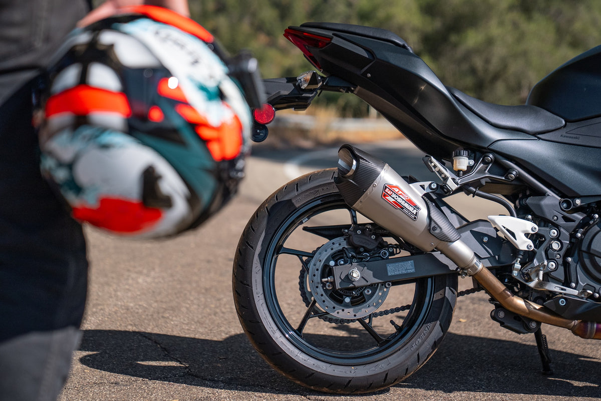 Yoshimura NINJA 500/400 & Z500/400 18-26 AT2 Stainless Slip-On