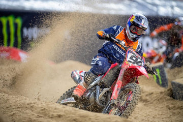 Roczen Assumes 450SX Points Lead at Houston 3 Supercross