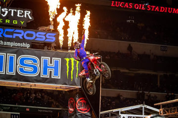 Roczen Sweeps Indianapolis Supercross Tripleheader