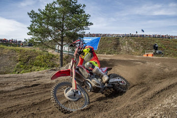 Gajser sixth, as Fernandez walks away from Finland