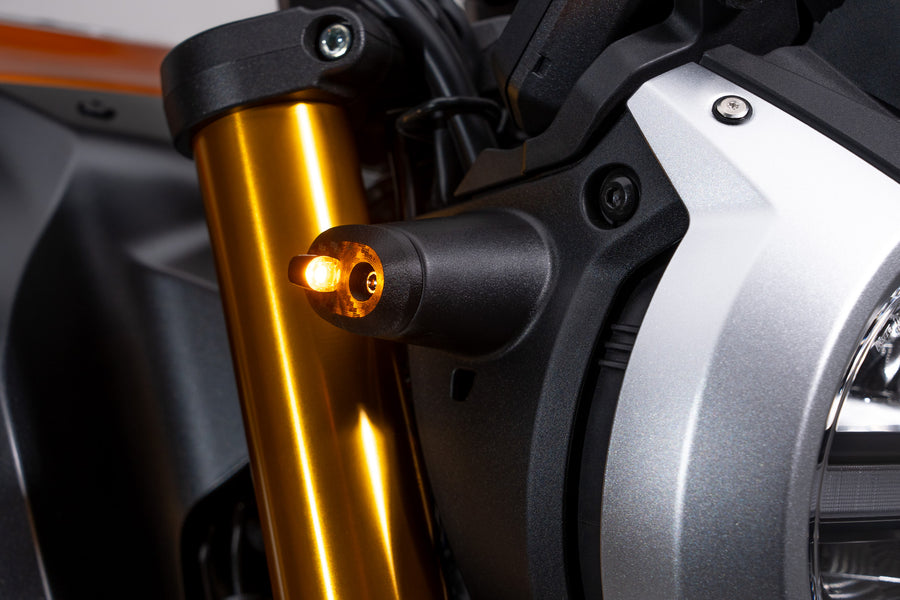 GSX-8T/TT 2026 FRONT MICRO TURN SIGNAL KIT