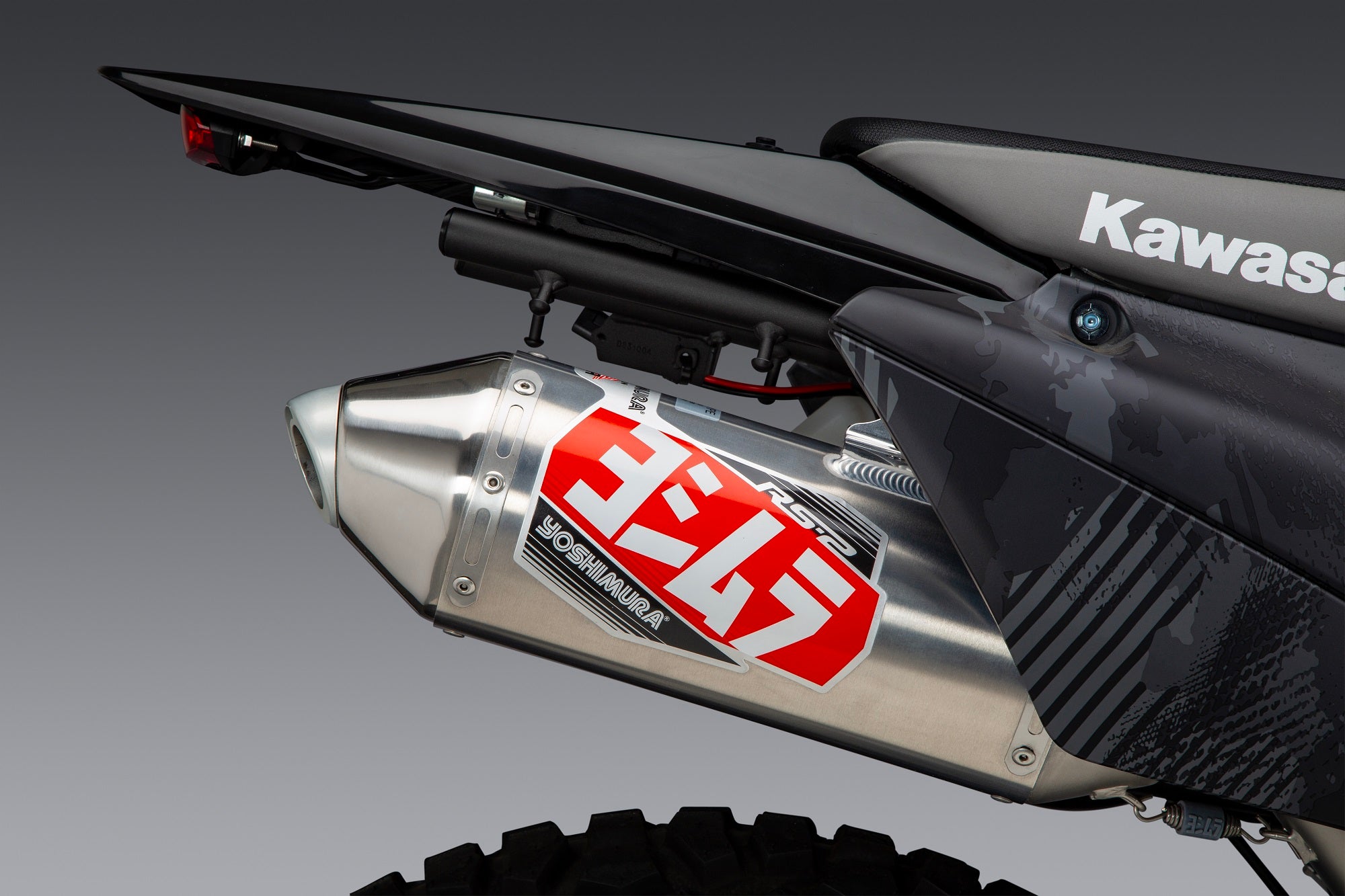 Slip on 14 Inch Oval Carbon Fiber Muffler for KLX250 / KLX300 Slip on 14 Inch Oval Carbon Fiber Muffler for KLX250 / KLX300