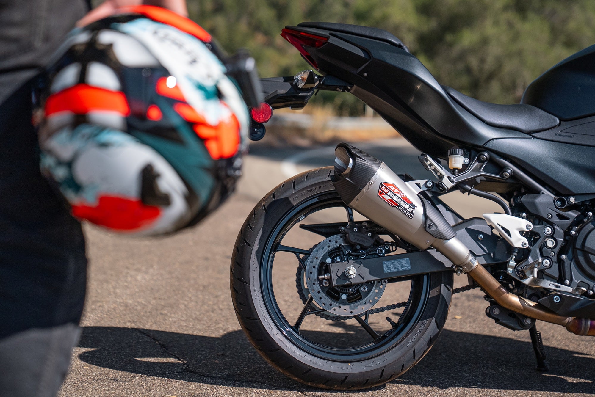 ニンジャ400 REMUS カーボンサイレンサー Yoshimura NINJA 500/400 & Z500/400 18-26 AT2 Stainless Slip-On
