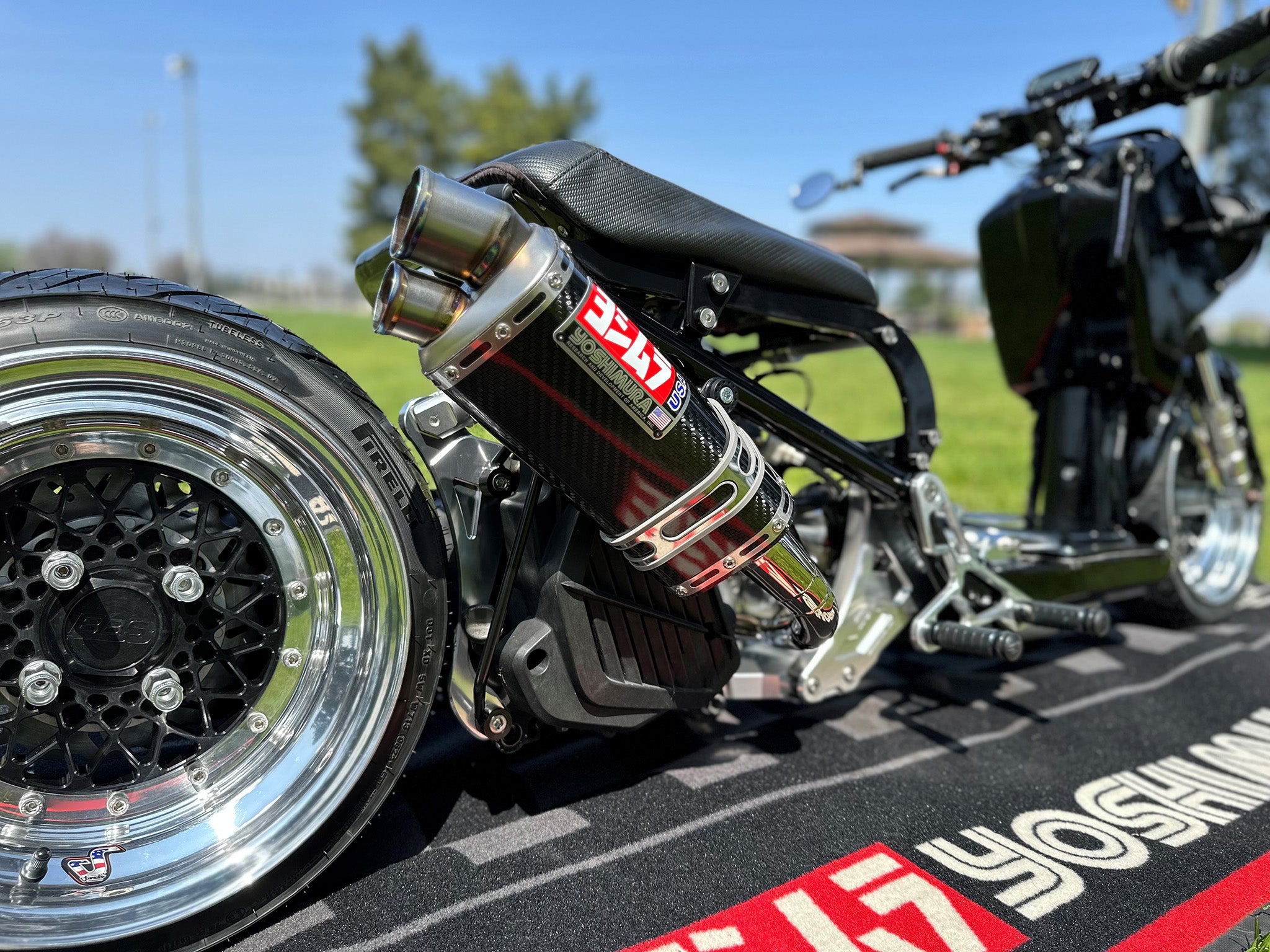 Yoshimura BUILDER SERIES TRI-OVAL DUAL TIP MUFFLER KIT