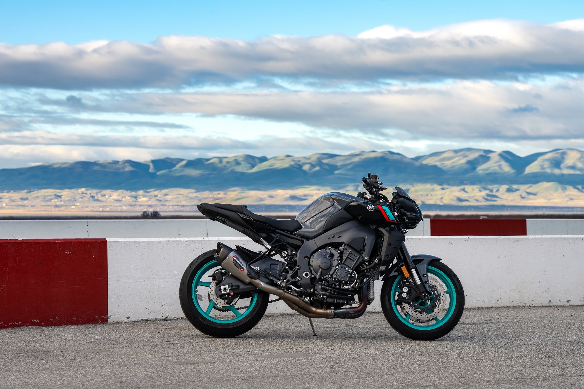 YAMAHA MT-10 2022-23 – Yoshimura R&D of America, Inc