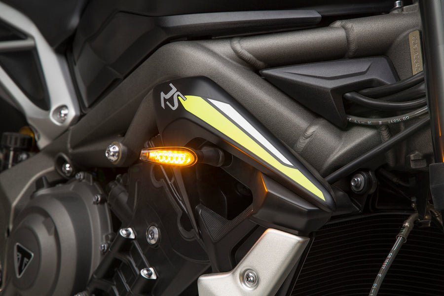 TRIUMPH STREET TRIPLE 18-23 Front Turn Signal Mount Plates